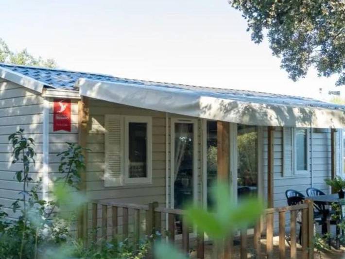 Camping pour 5 personnes, avec Terrasse et Piscine
