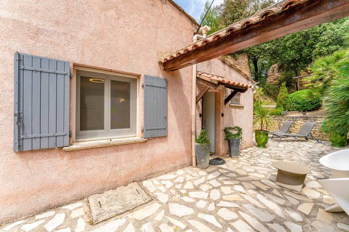 Chambre d’hôte pour 3 personnes, avec jardin, animaux acceptés dans Parc naturel régional du Mont-Ventoux - 2