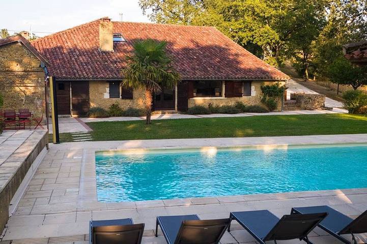 Villa pour 12 personnes, avec terrasse ainsi que sauna et jardin - 1