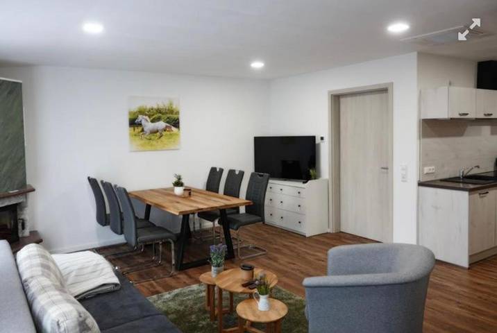 Ferienwohnung für 2 Personen, mit Terrasse und Garten sowie Ausblick