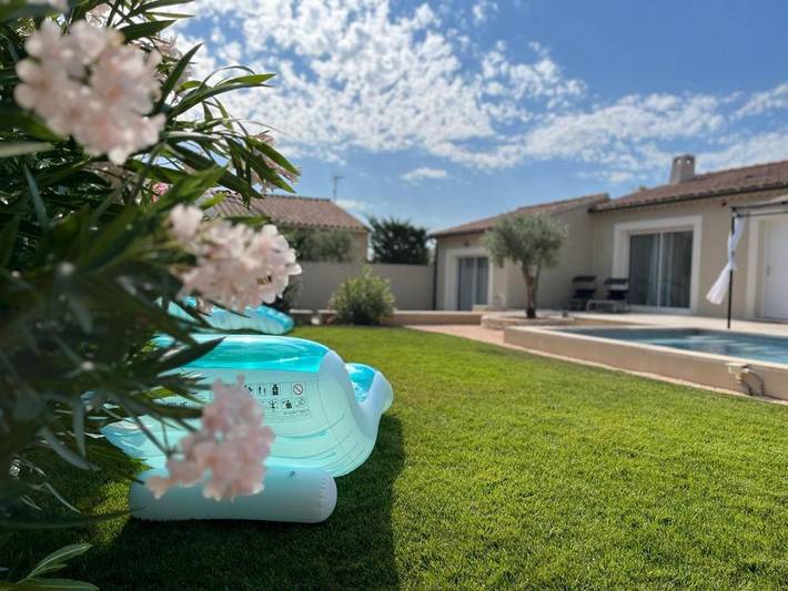 Location de vacances pour 8 personnes, avec piscine et jardin, animaux acceptés à Saint-Andiol - 4