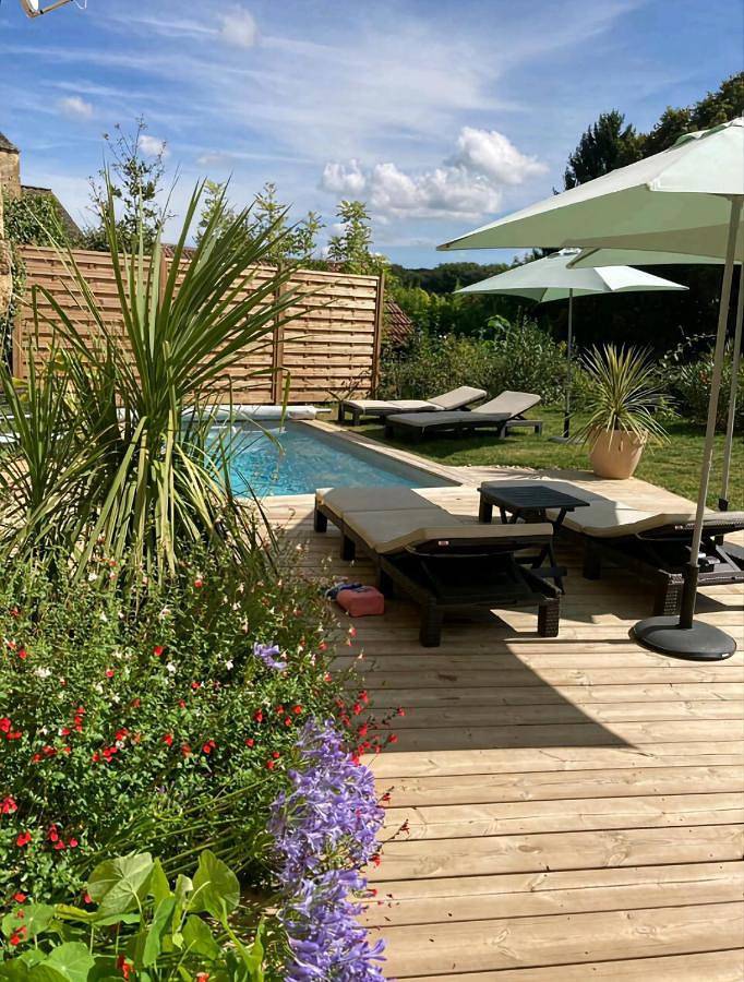 Location de vacances pour 6 personnes, avec piscine et terrasse ainsi que jardin et vue à Archignac - 4