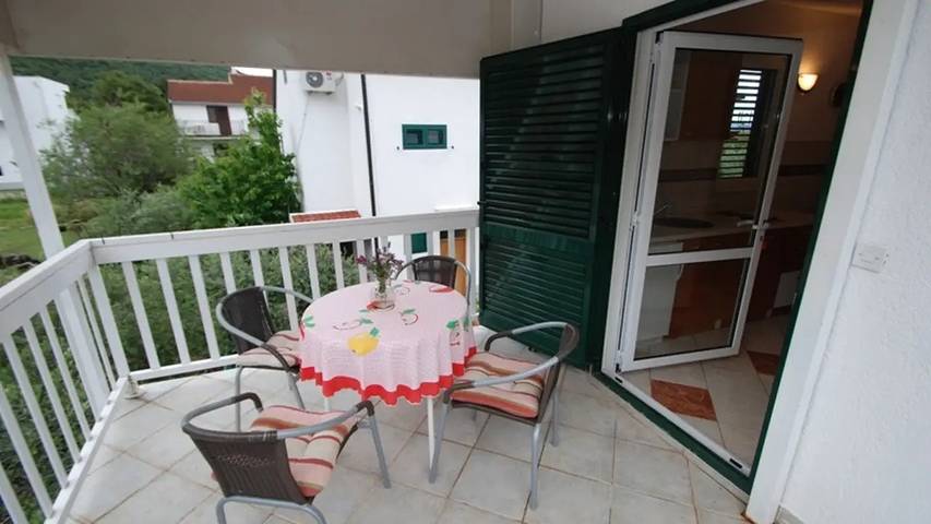 Smještaj za odmor za 3 osoba, s terasa u Zaostrog