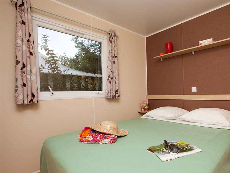 Camping Château du Gibanel - Mobilhome 6 personnes - Loisir Confort - 3 chambres 6 pers in Saint-Martial-Entraygues, Région de Tulle