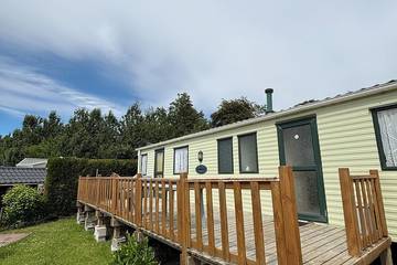 Mobil home pour 6 personnes, avec sauna ainsi que jacuzzi et terrasse à Renty
