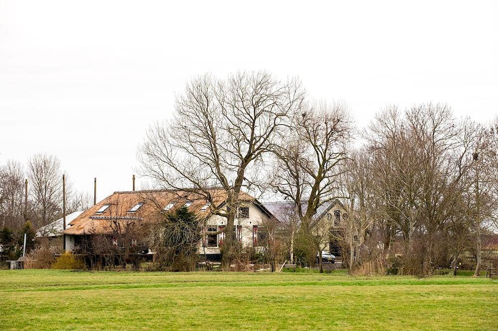Luxurious Barn Close to Amsterdam in Groene Hart
