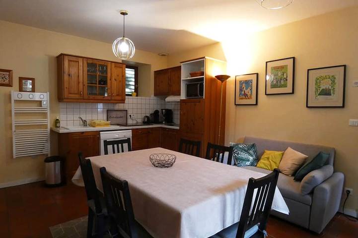 Gîte pour 4 personnes, avec Piscine dans Le Boullay-Thierry