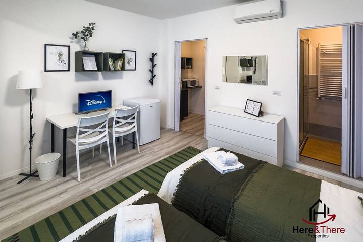 Appartamento intero, [Comfort Suite] Aeroporto 5min • A/C • Smart TV in Genova (Città), Genoa