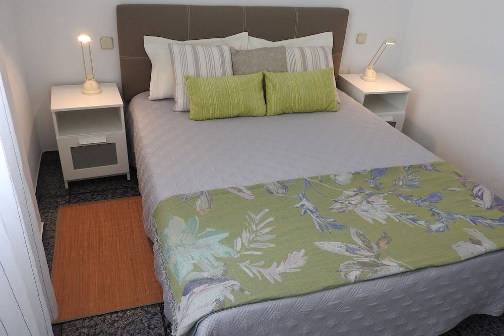 Apartamento entero, Apartamento acogedor y luminoso situado a pocos metros de la playa Las Canteras in Las Palmas de Gran Canaria Centre, Las Palmas de Gran Canaria