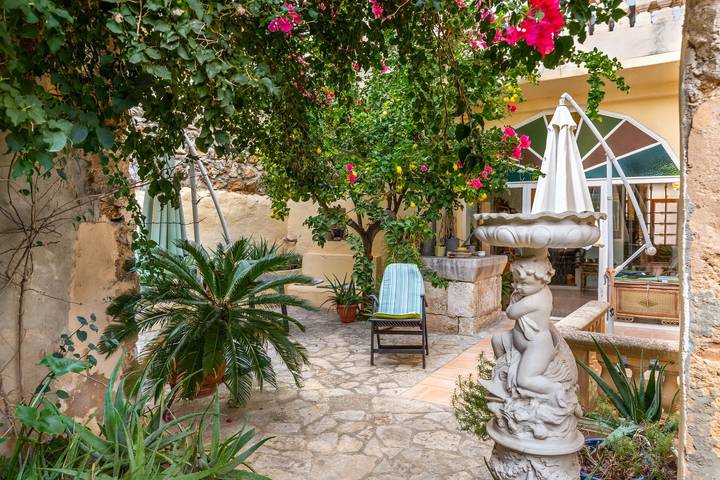 Holiday Home 'Ca Na Pereta' with Private Terrace, Private Garden and Wi-Fi in Sencelles, Majorca Center