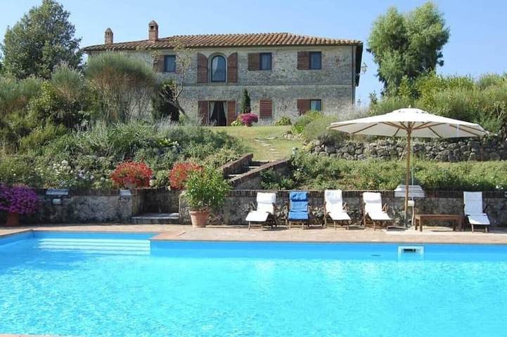 Villa pour 18 personnes, animaux acceptés à Monteroni d'Arbia