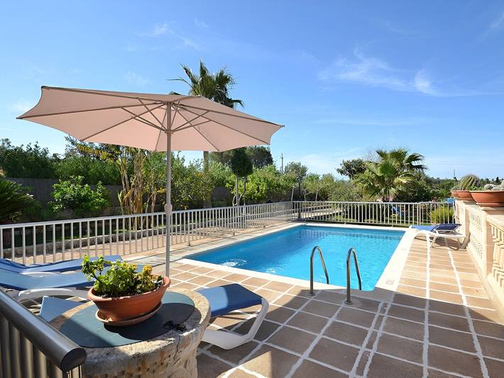 Gîte pour 6 personnes, avec terrasse et jardin à Majorque - 3