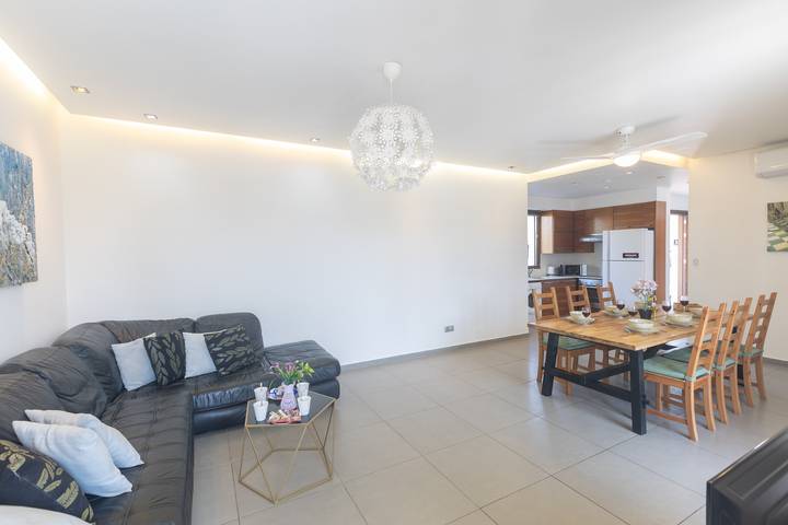 Ferienhaus für 6 Personen, mit Balkon/Terrasse und Garten