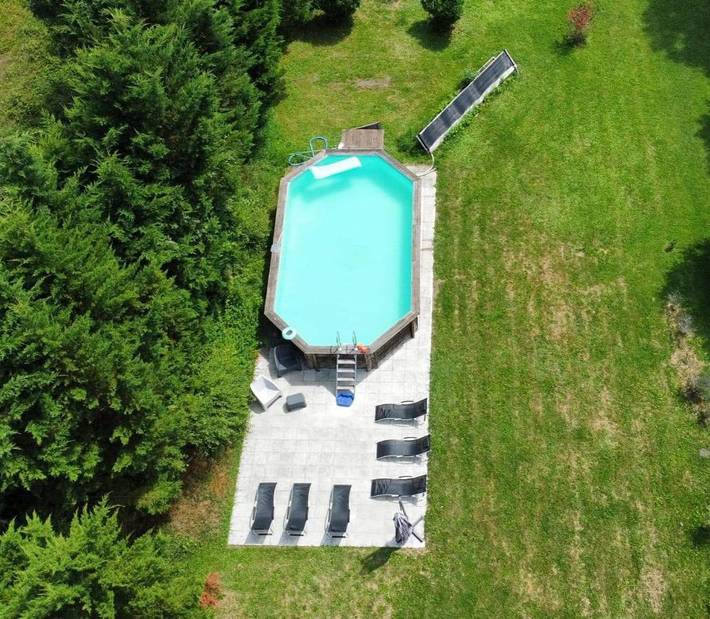 Location de vacances pour 2 personnes, avec piscine ainsi que jardin et jacuzzi à Montendre - 3