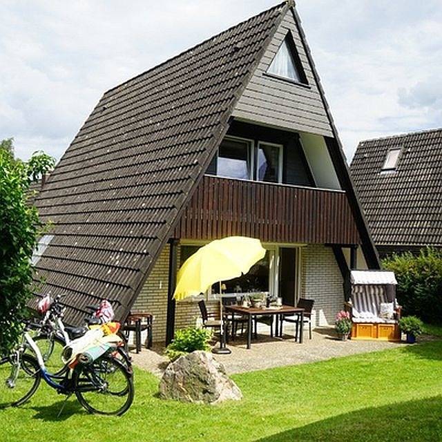Ferienhaus für 6 Personen, mit Balkon und Terrasse sowie Garten und Sauna in Rückeberg
