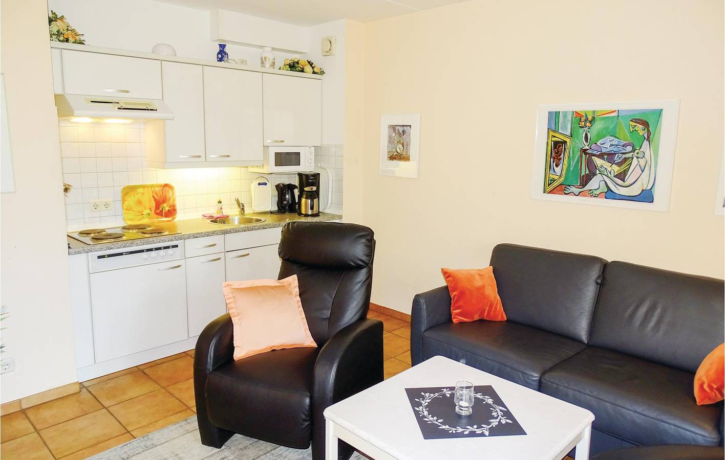 Ganze Ferienwohnung, Modernes Apartment am Strand mit TV, Terrasse und Parkplatz in Kirchdorf (Poel), Nordwestmecklenburg (Wismar und Umgebung)