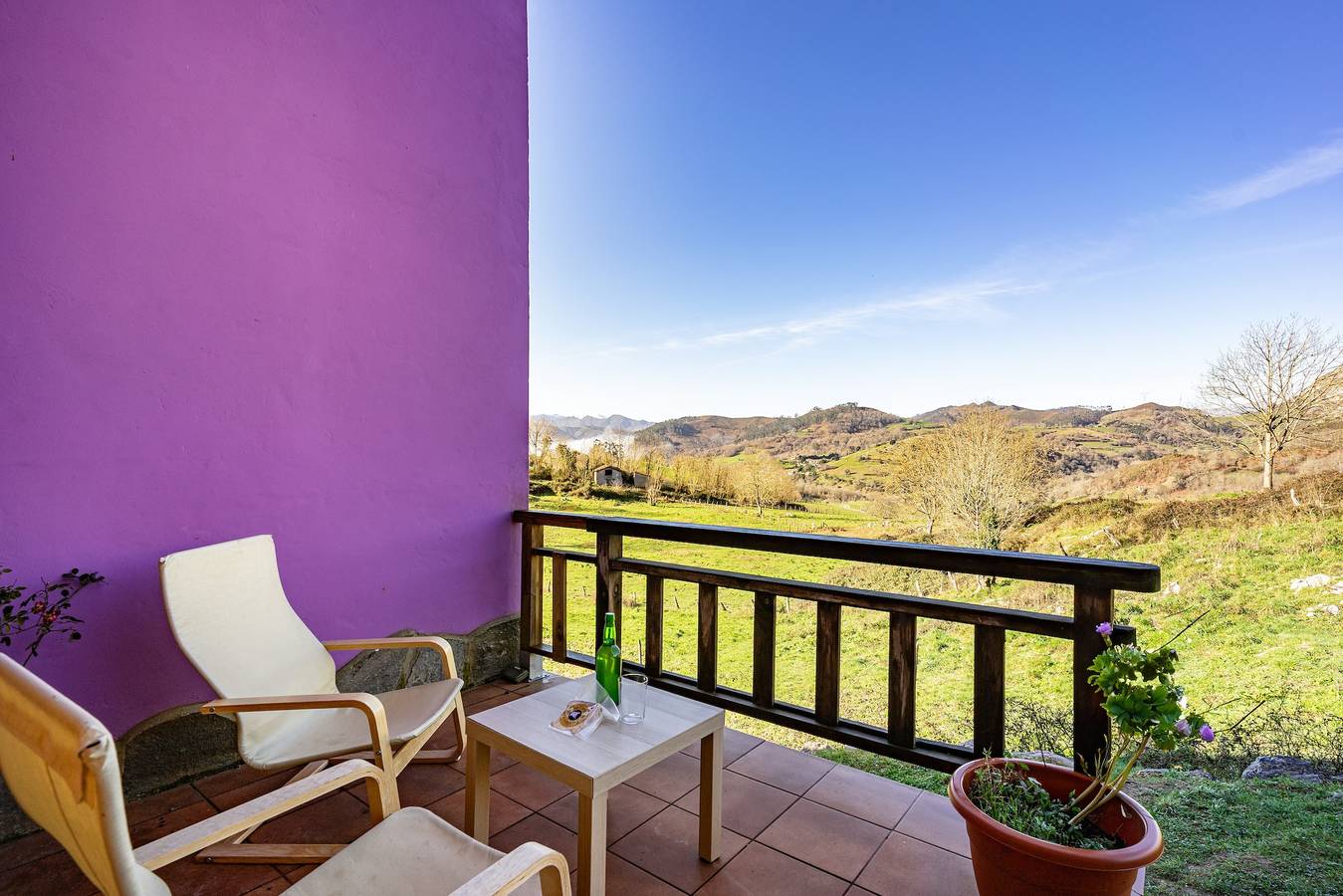 Apartamento entero, Apartamento 'Prao' con vistas a la montaña, terraza privada y Wi-Fi in Cangas de Onís, Costa Verde