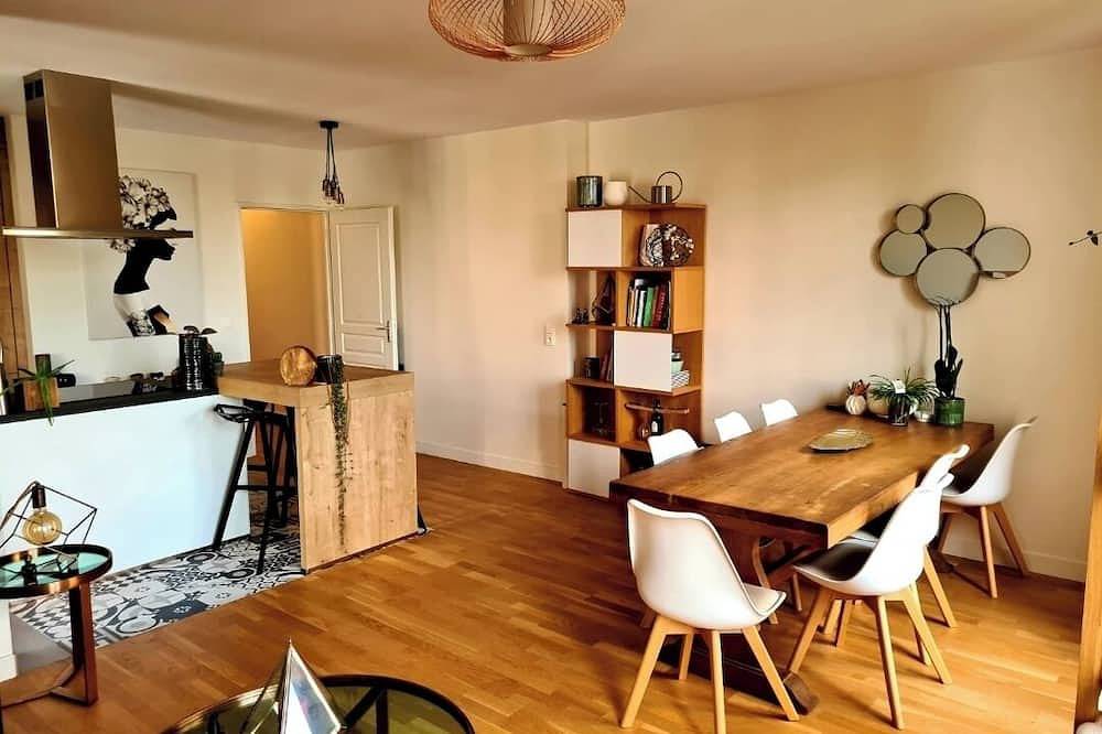 Entire apartment, Large, pleasant duplex apartment on top floor in Clamart, Hauts-de-Seine