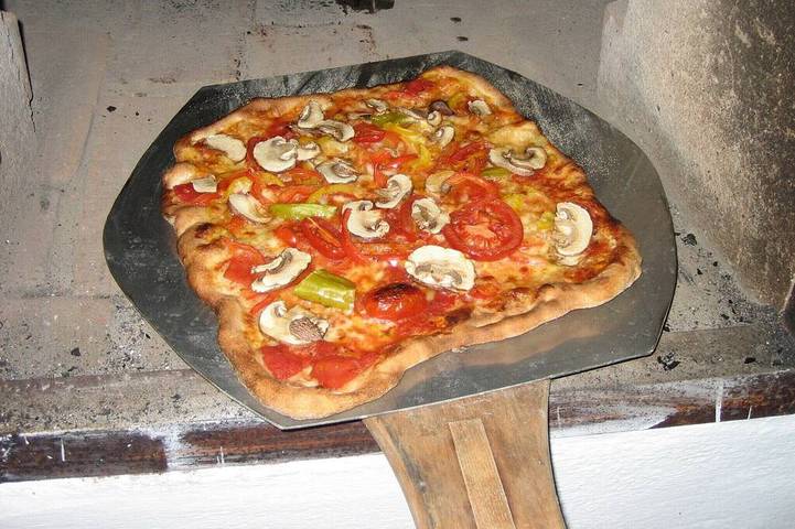 Ferienhaus für 10 Personen, mit Garten und Whirlpool