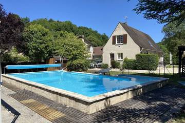 Gîte pour 7 personnes, avec terrasse et jardin à Badefols-sur-Dordogne