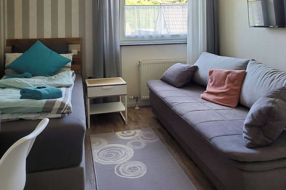 Ganze Wohnung, Ferienwohnung \"Perf-Au-Blick\" in Steffenberg, Naturpark Lahn-Dill-Bergland