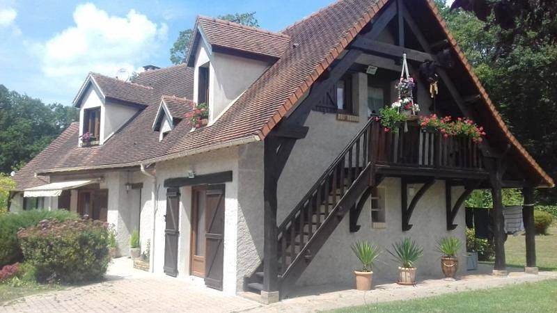 Chambre d’hôte pour 2 personnes, avec jardin, animaux acceptés à Bois-Jérôme-Saint-Ouen