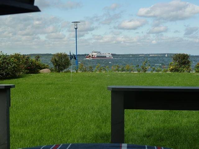 Ferienhaus für 6 Personen, mit Balkon und Whirlpool sowie Terrasse und Garten in Rechlin - 4