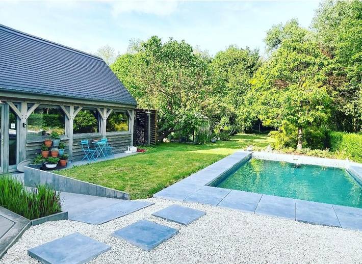 Chambre d’hôte pour 3 personnes, avec Terrasse et Jardin ainsi que Piscine et Vue à Affligem