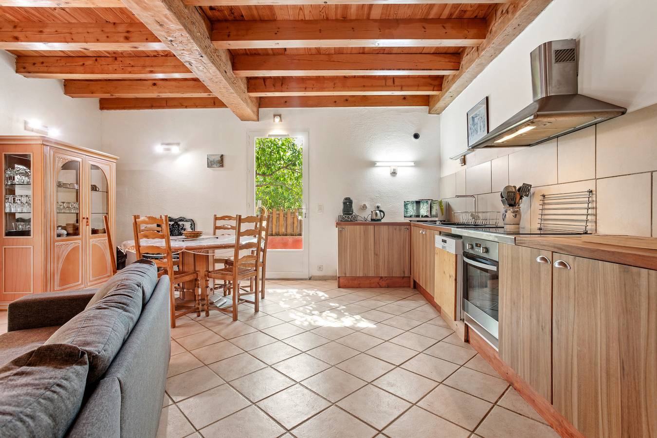 Gîte baba en un viñedo in Carnoules, Region de Toulon