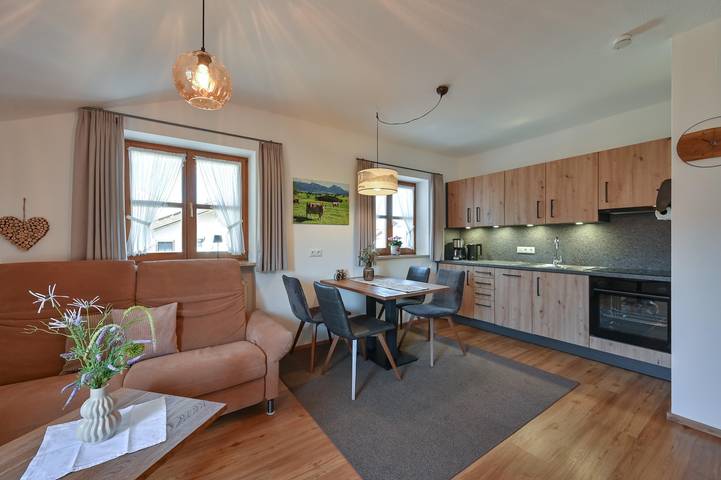 Ferienwohnung für 2 Personen, mit Balkon und Terrasse im Ostallgäu - 2