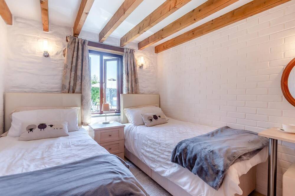 2 Bed in Haverfordwest (oc-wav419) in Haverfordwest, Pembrokeshire