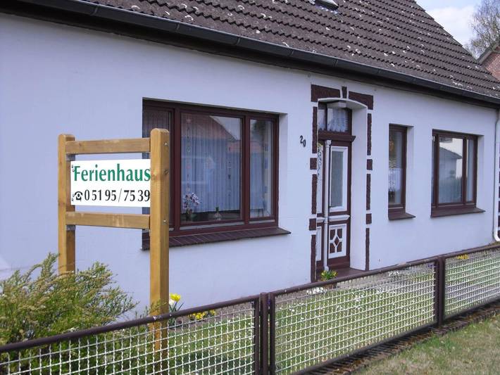 Ferienhaus für 5 Personen, mit Garten und Terrasse in Neuenkirchen (Lüneburger Heide) - 2