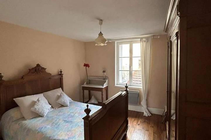 Gîte pour 6 personnes, avec terrasse à Ferrières-sur-Sichon - 3