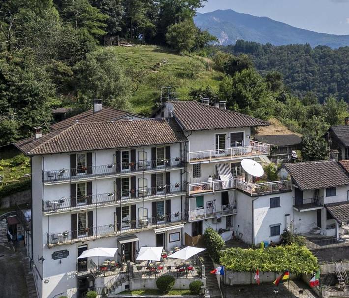 B&b voor 2 personen, met terras en uitzicht, met huisdier aan Lago Maggiore