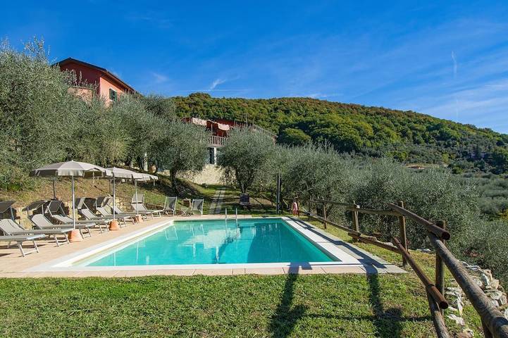 Casa vacanza per 6 persone, con piscina e giardino, con animali domestici - 1