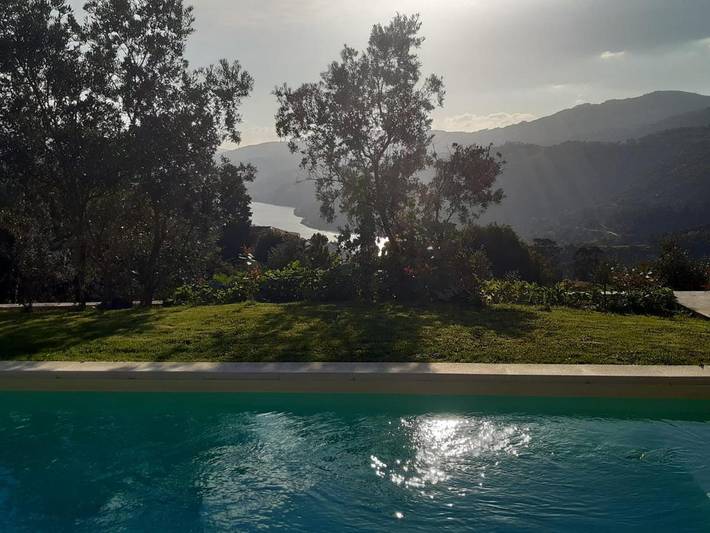 Casa de férias para 9 pessoas, com Varanda e Terraço e ainda Jardim and Piscina em Município de Resende
