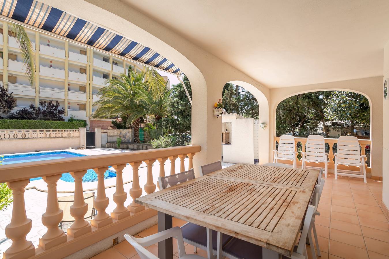 Beautiful Villa Fortuna for 8 with Private Pool, Terrace & Wi-Fi in La Merced, el Campello