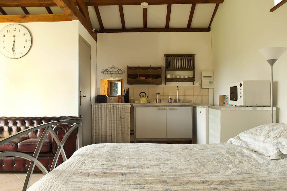 Maison en pierres périgourdine pour 2 personnes, campagne/forêt Périgord noir in Bouillac, Périgord Pourpre