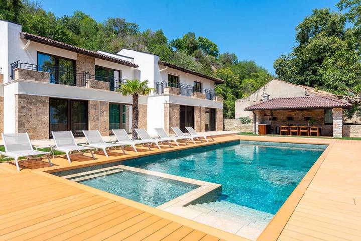 Ferienhaus für 5 Personen, mit Garten und Ausblick sowie Pool in Bulgarien