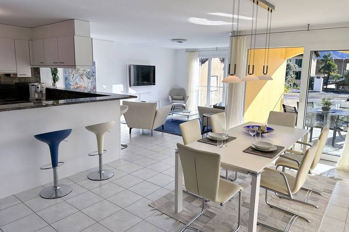 Appartement entier, Appartement de vacances pour 6 personnes avec balcon in Ascona, Alpes tessinoises