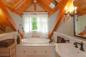 Bed And Breakfasts for 6 Guests in British Columbia, Canada, Picture 2