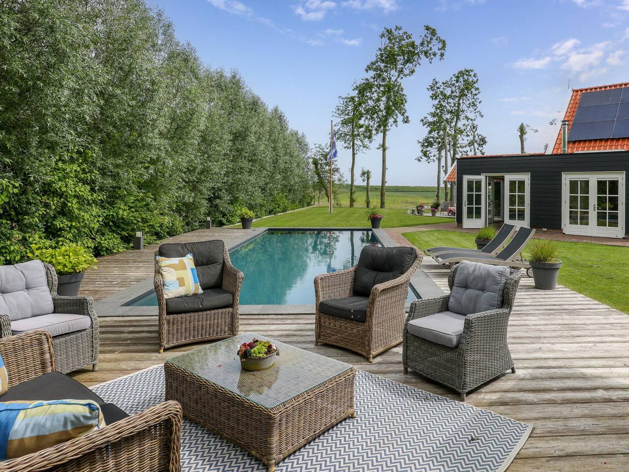 Villa mit privatem Pool an der Oosterschelde in Kamperland, Zeeuwse Kust