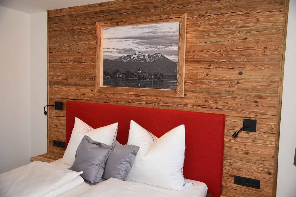 Ganze Wohnung, Ferienwohnung Schnecken Obergeschoss in Pittenhart, Chiemsee