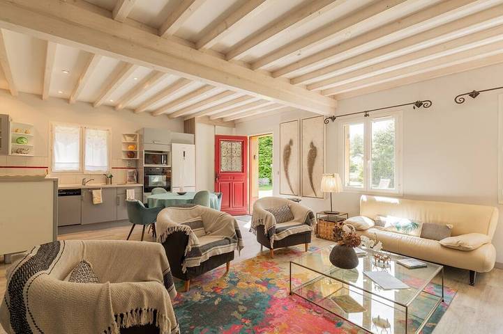 Location de vacances pour 3 personnes, avec terrasse et jardin, animaux acceptés à La Chapelle-sur-Dun