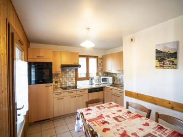 Gîte pour 6 personnes, avec balcon dans Office De Tourisme De Chatel