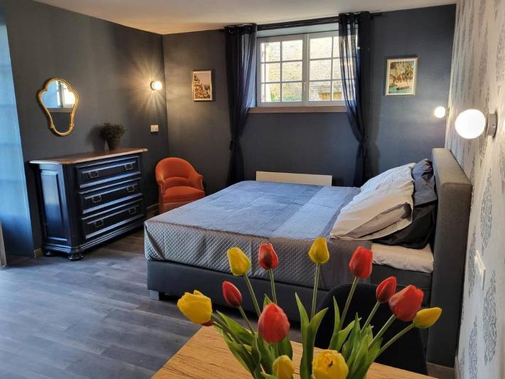 Chambre d’hôte pour 2 personnes, avec terrasse ainsi que jardin et vue