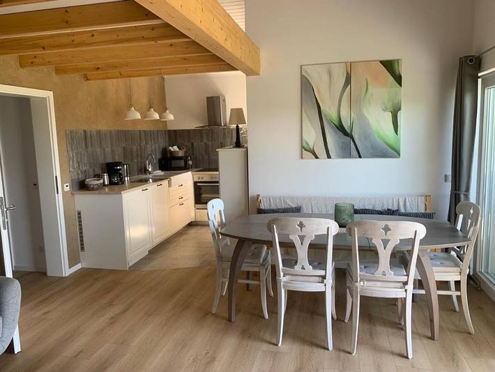 Ferienhaus für 4 Personen, mit Terrasse und Garten sowie Ausblick in Much