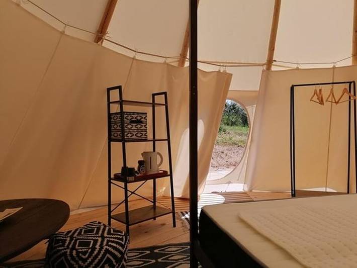 Location de vacances pour 2 personnes, avec jardin ainsi que vue et piscine à Marcellus - 4