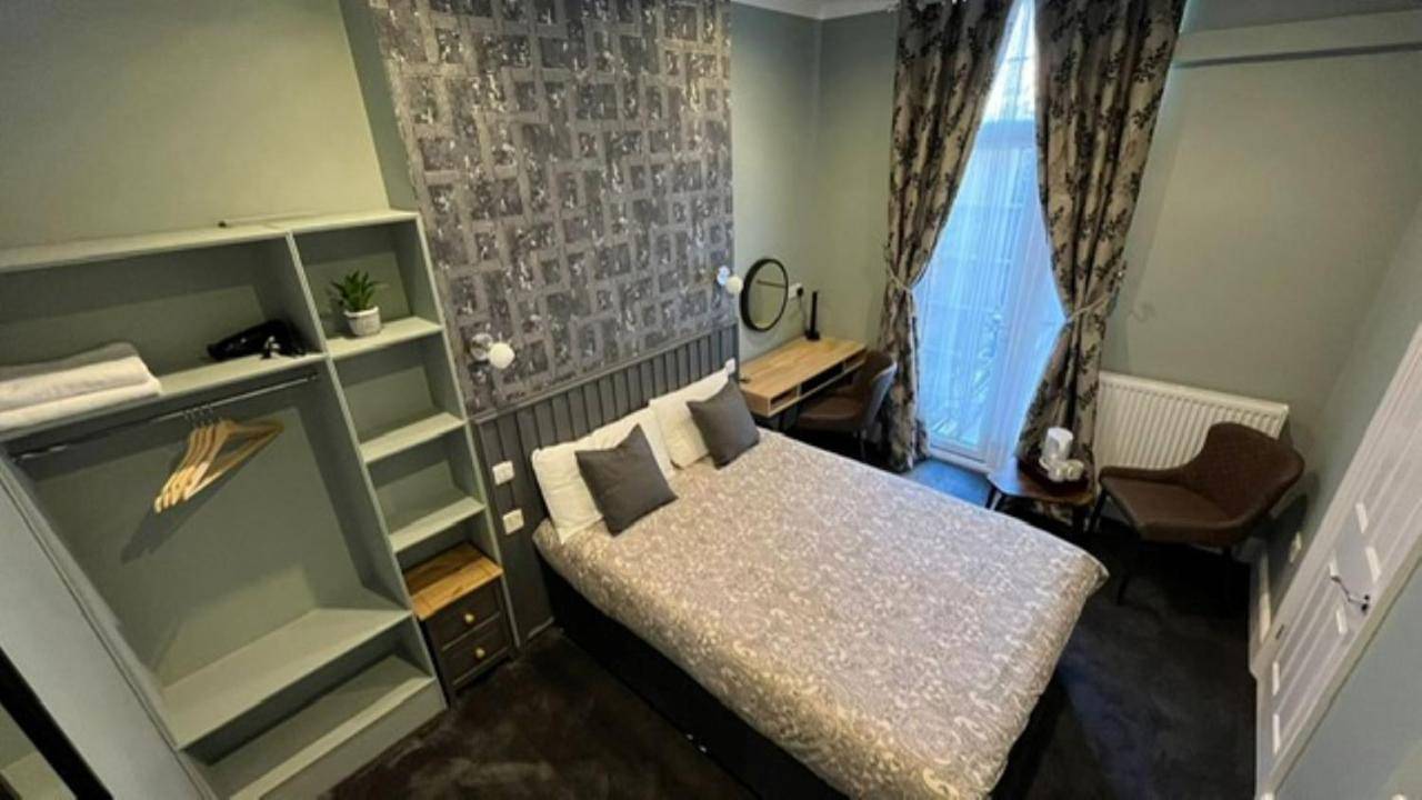 Charlotte Guest House in Camden, London