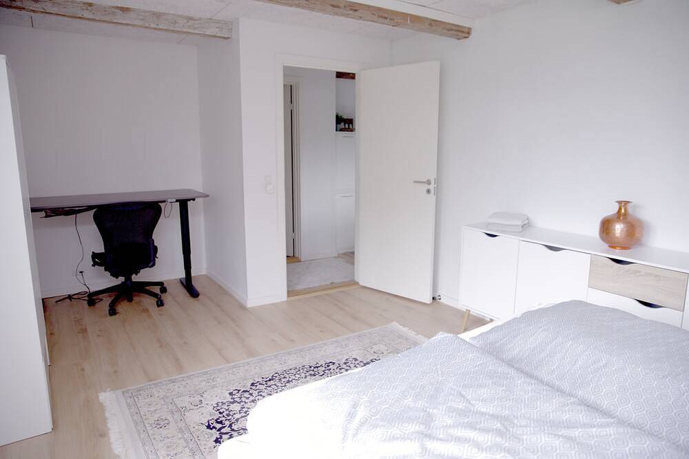 The Wild Swan: Modern 4Br Home in Odense – Sleeps 10 w/ Parking in Odense en omgeving